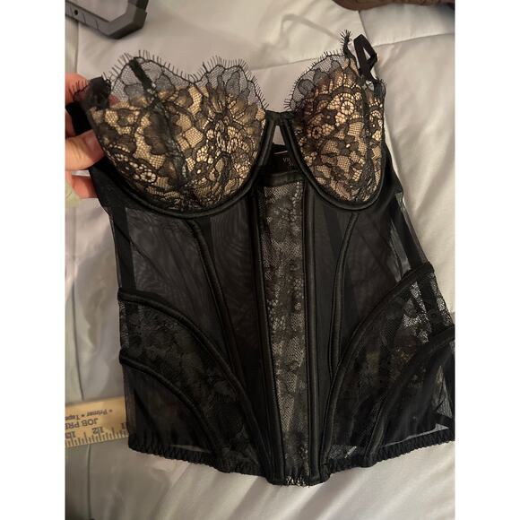 Victoria's Secret Lined Mesh Corset Top‎ 34C Black Cream Women and g-string NWT - Picture 6 of 6